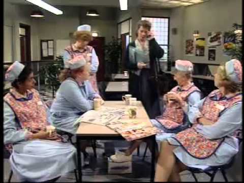 BBC Dinnerladies  S1E1   Monday Comedy)